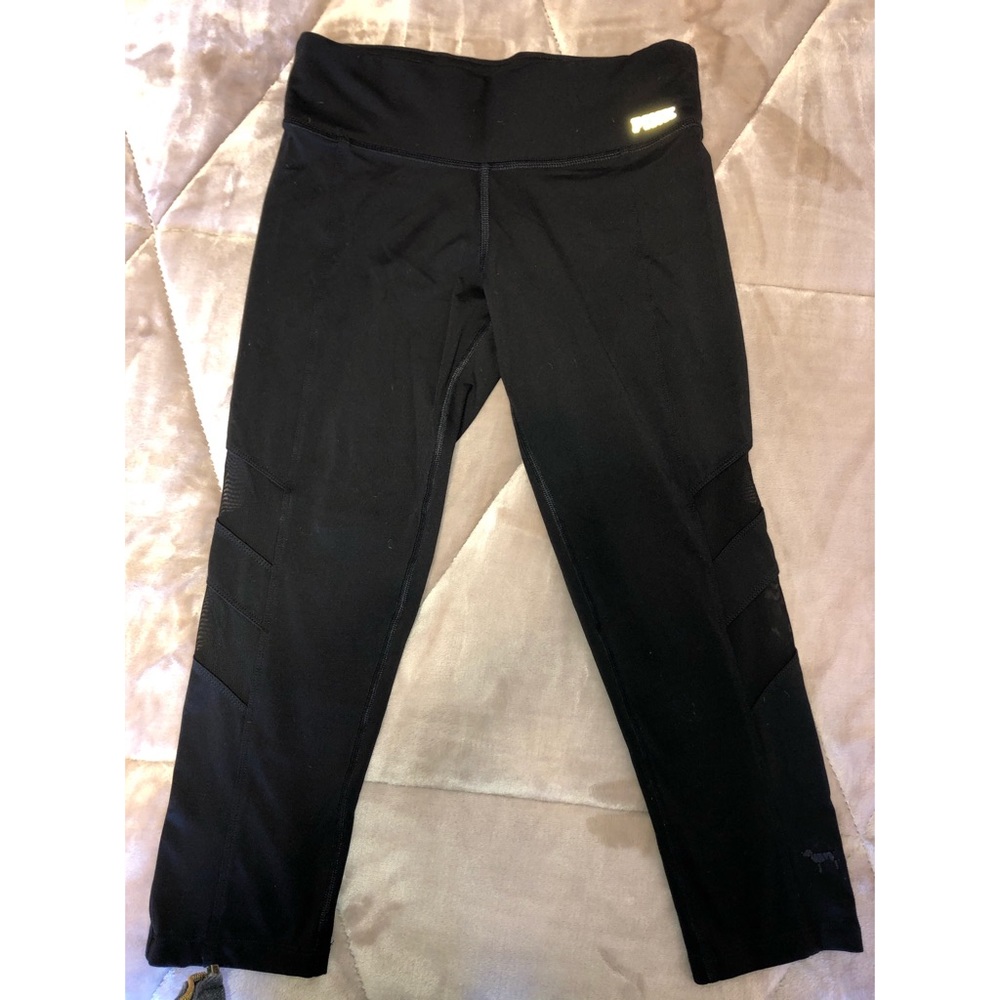 Victoria’s Secret Pink Ultimate Yoga Crop